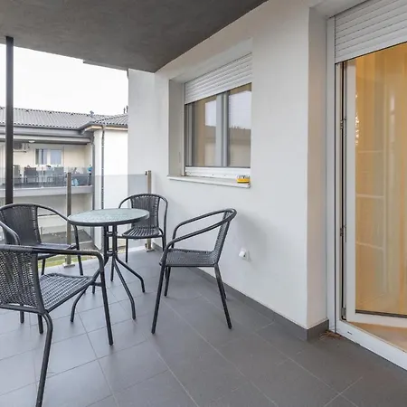 Apartment Leda By Bltn *