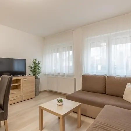 Leda By Bltn Apartment